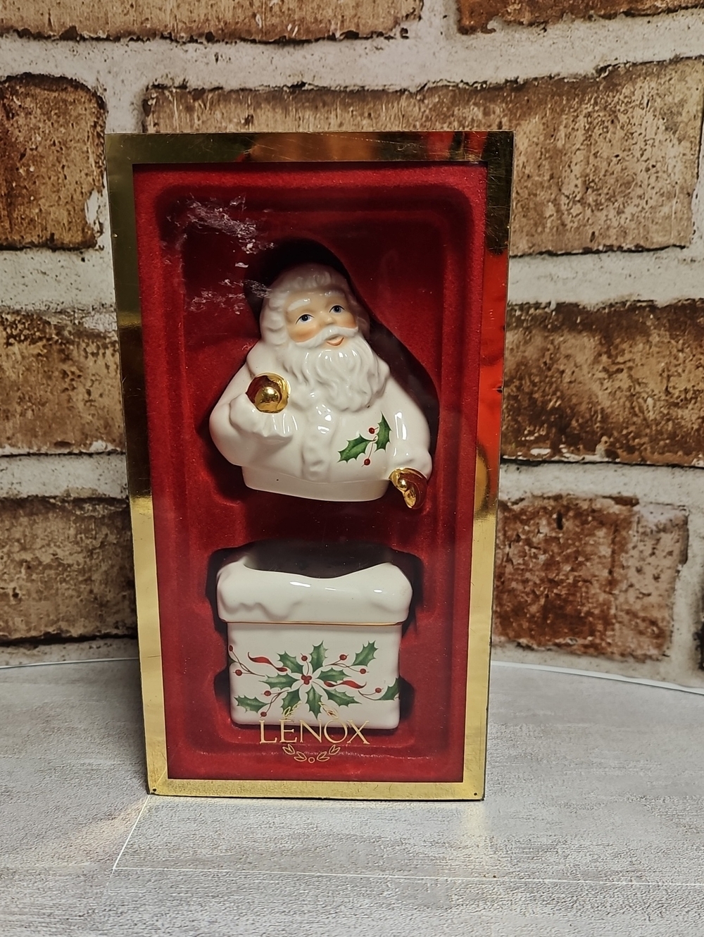 Lenox Holiday 2003 Santa Atop Chimney Stackable Salt & Pepper Shakers W/ Box